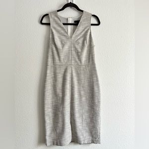 Banana Republic Grey Tweed V-Neck Dress w/ Back Zip (Size 8P/NWT)